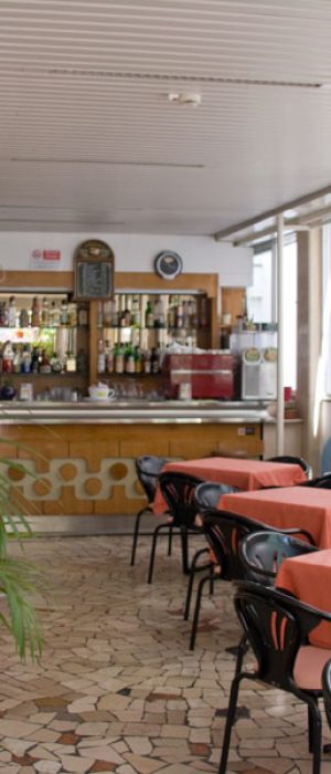 bar25539693656480